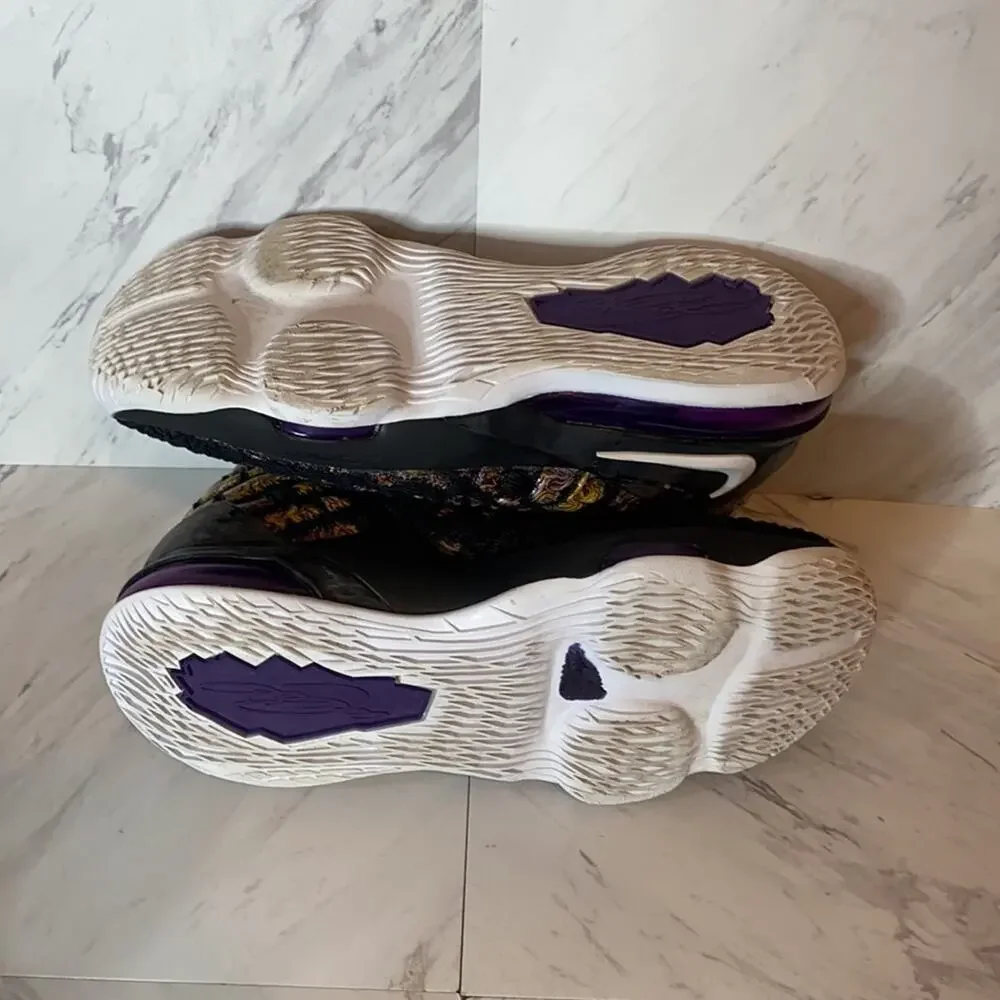 Nike Kids Lebron 17 Lakers Sneakers 4 BQ5594-004